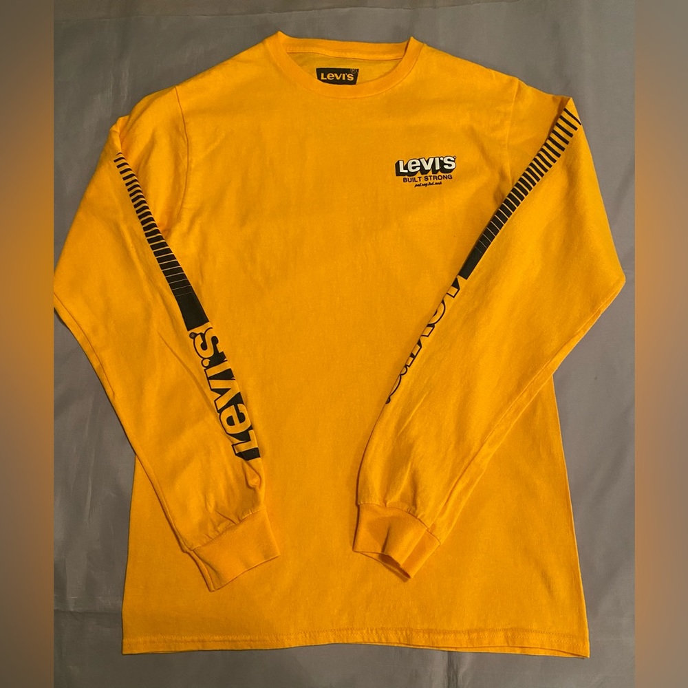 Men Levi’s Long Sleeve T-shirt